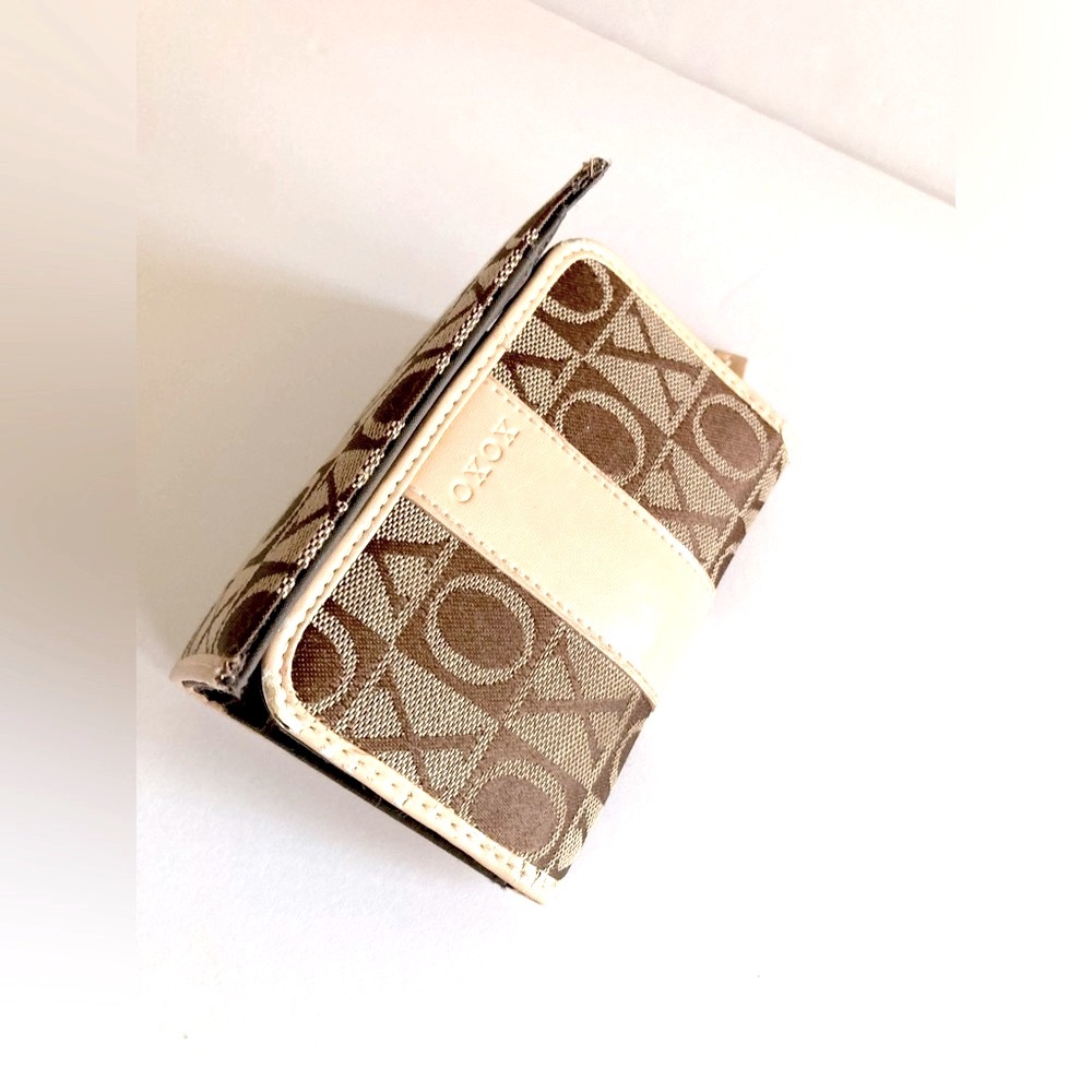 XOXO‎ Wallet - Picture 2 of 4